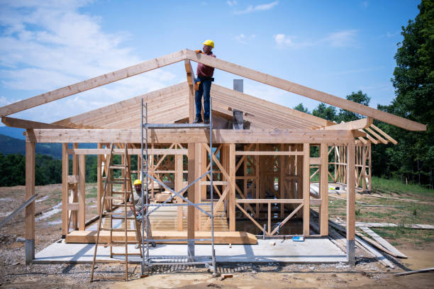 Quick and Trustworthy Emergency Roof Repair Services in Bowling Green, MO